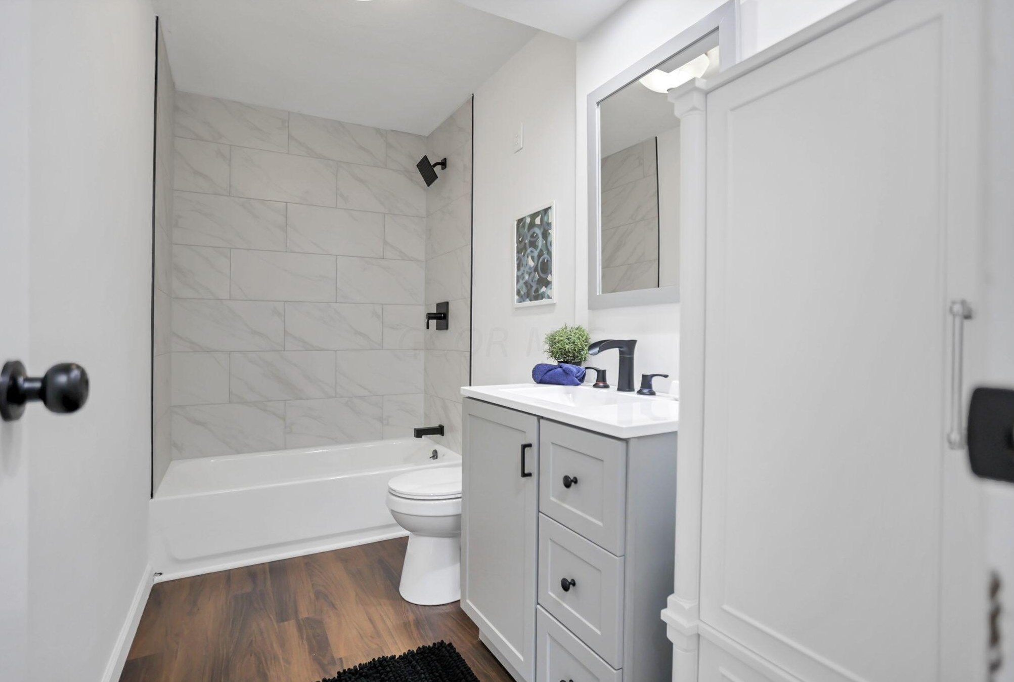 169 Lincolnshire Rd, Columbus OH 43230-2322 exterior