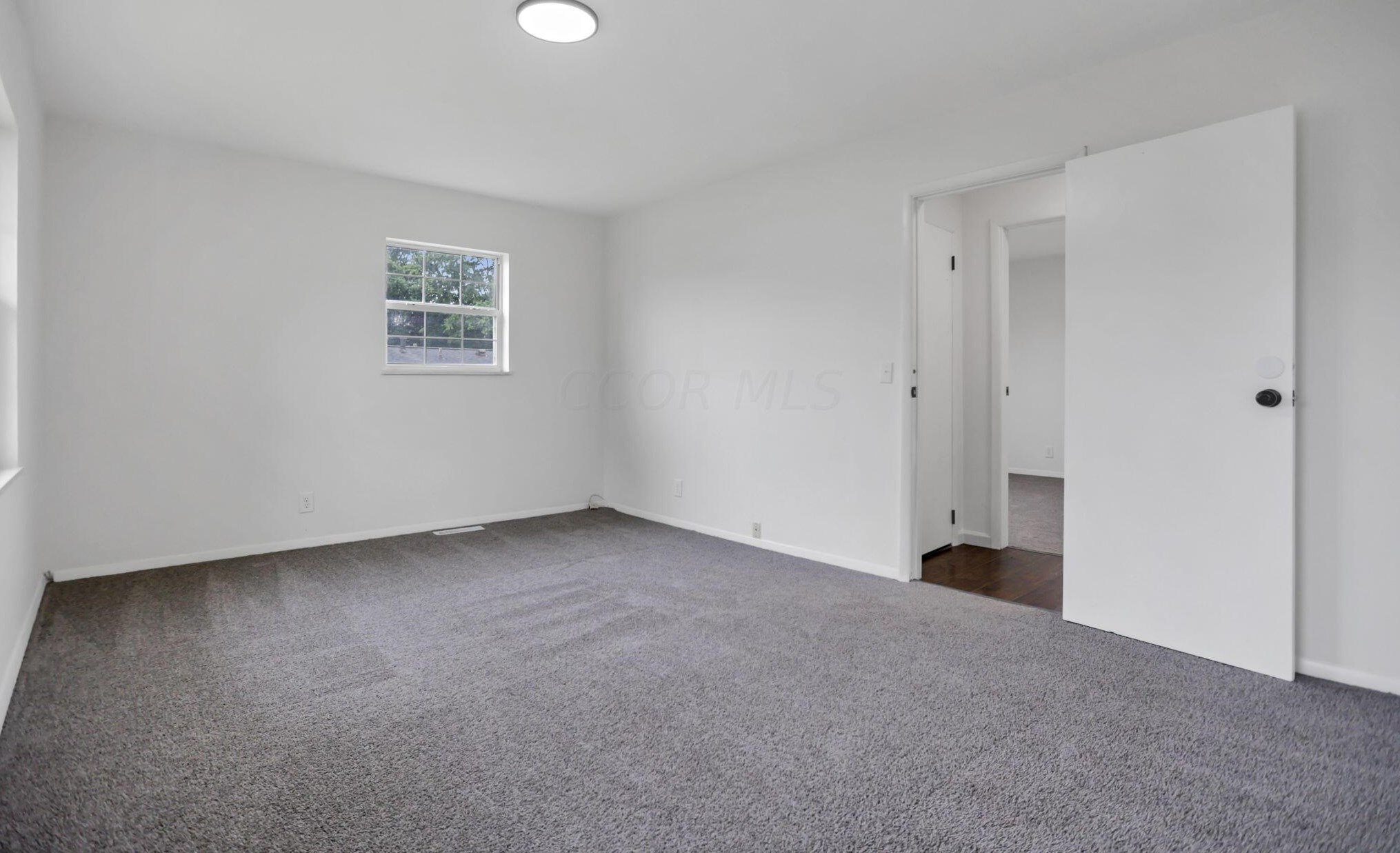 169 Lincolnshire Rd, Columbus OH 43230-2322 exterior