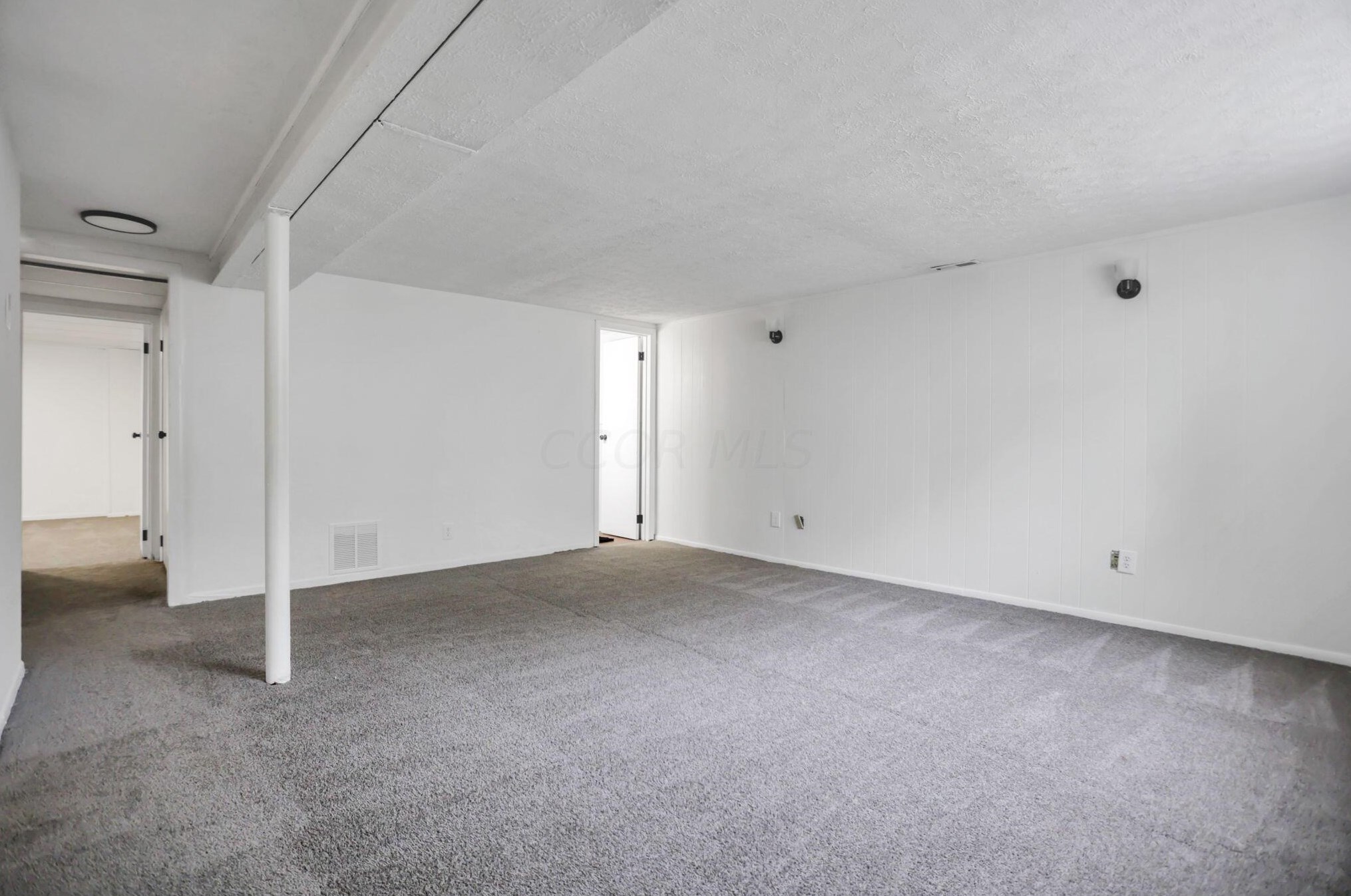 169 Lincolnshire Rd, Columbus OH 43230-2322 exterior