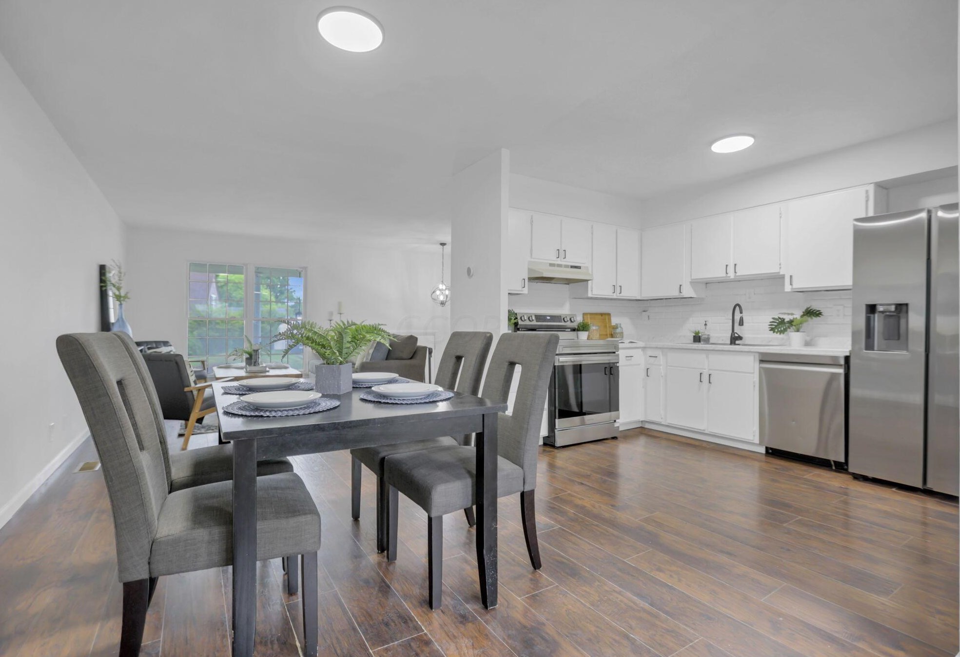 169 Lincolnshire Rd, Columbus OH 43230-2322 exterior