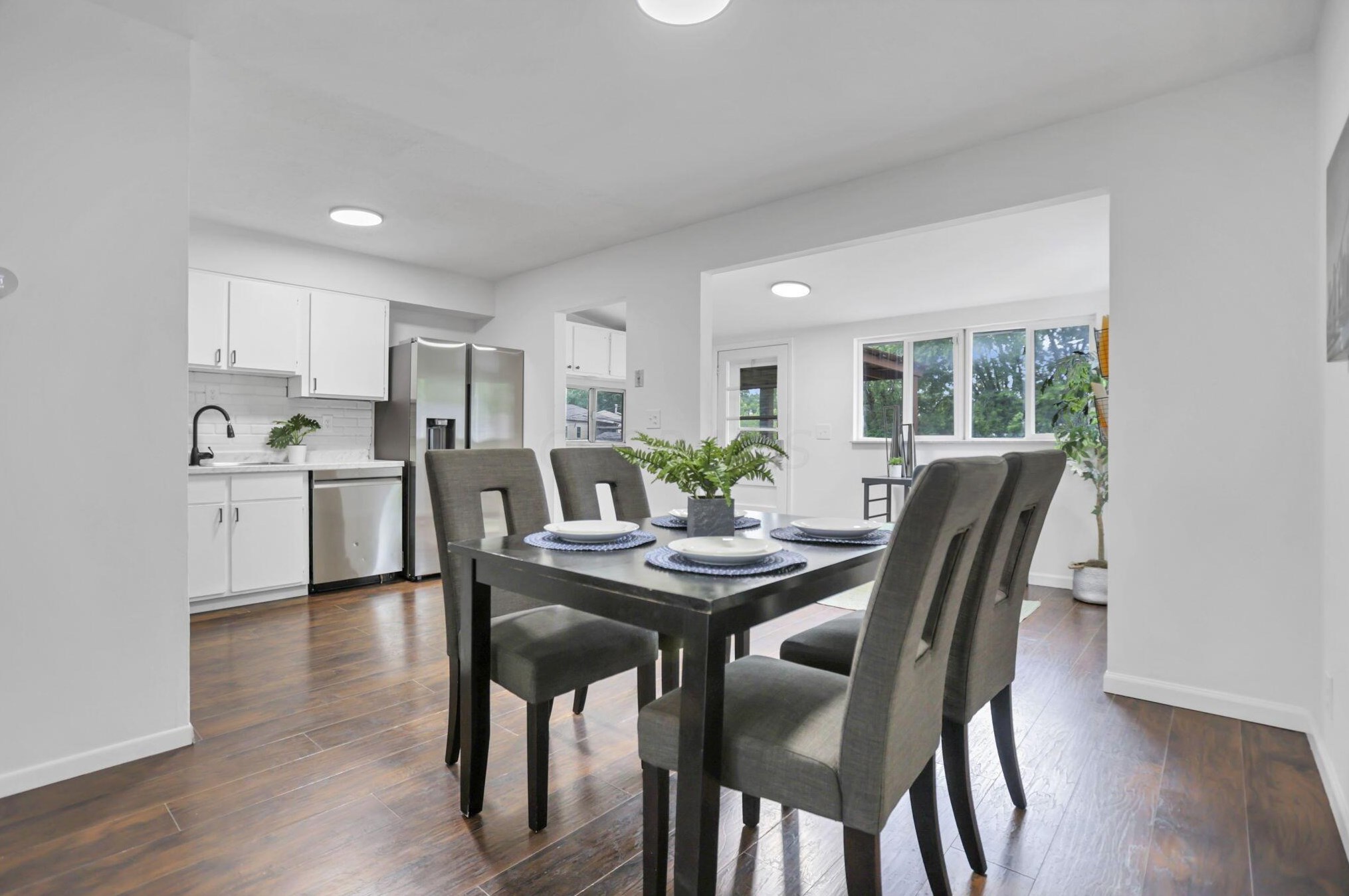 169 Lincolnshire Rd, Columbus OH 43230-2322 exterior