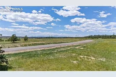 10542 Alamar Way, Colorado Springs, CO 80908 - Photo 5