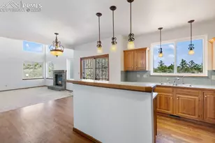 1165 Golden Hills Rd, Colorado Springs, CO 80919 - Photo 13