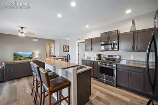 469 E Gentry Dr, Pueblo, CO 81007 - Photo 9