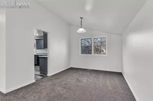 7 Kingsbridge Pl, Pueblo, CO 81001 - Photo 9