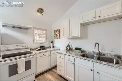 2 Narrows Road, Manitou Springs, CO 80829 - Photo 11