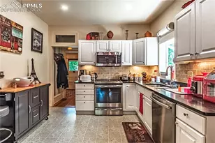 422 E Dale St, Colorado Springs, CO 80923 - Photo 13