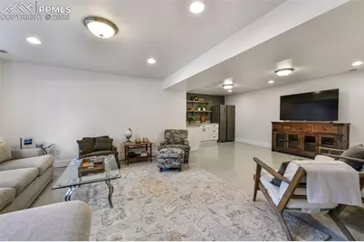 6020 Castlewood Lane, Colorado Springs, CO 80918 - Photo 27