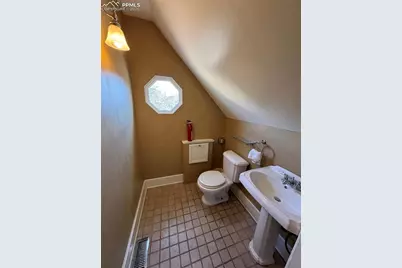 21 E Caramillo Street, Colorado Springs, CO 80907 - Photo 19