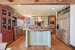 5410 Marshglen Ct, Colorado Springs, CO 80906 - Photo 9