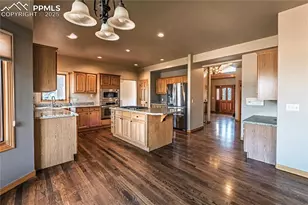 2540 Brogans Bluff Dr, Colorado Springs, CO 80919 - Photo 17