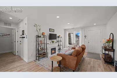 5492 Anna Lee Way, Colorado Springs, CO 80923 - Photo 3