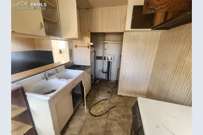 618 E Saint Elmo Avenue, Colorado Springs, CO 80905 - Photo 9