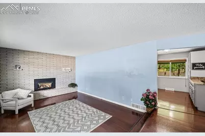 19 Cornell Circle, Pueblo, CO 81005 - Photo 5