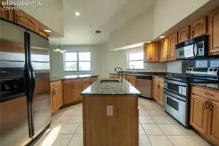 7571 Vanessa Dr, Pueblo, CO 81005 - Photo 9