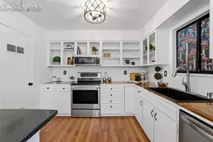 4875 Gatewood Dr, Colorado Springs, CO 80916 - Photo 11