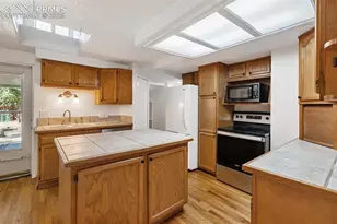 312 Pearl St, Colorado Springs, CO 80904 - Photo 11