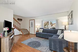 2105 Farnsworth Dr, Colorado Springs, CO 80916 - Photo 5