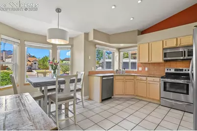 4439 Cherry Oak Court, Colorado Springs, CO 80906 - Photo 7
