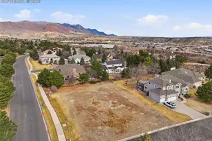 3810 Edgecliff Ct, Colorado Springs, CO 80904 - Photo 17
