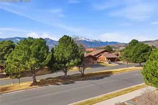 3810 Edgecliff Ct, Colorado Springs, CO 80904 - Photo 5