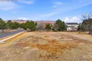 3810 Edgecliff Ct, Colorado Springs, CO 80904 - Photo 11