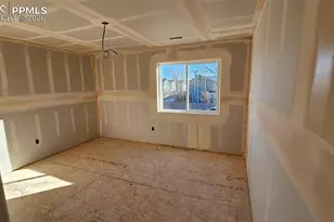 9134 Chieftan Dr, Colorado Springs, CO 80925 - Photo 5