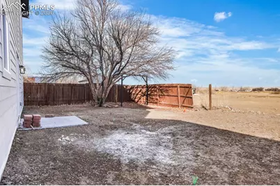 9134 Chieftan Drive, Colorado Springs, CO 80925 - Photo 31