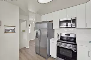 2518 Meadowlark Ln, Colorado Springs, CO 80909 - Photo 11