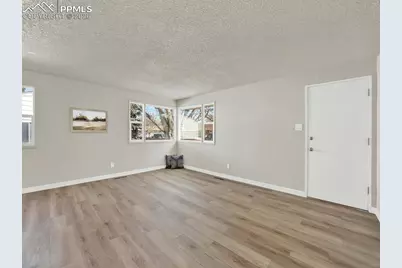 2518 Meadowlark Lane, Colorado Springs, CO 80909 - Photo 5