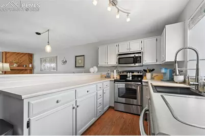 6816 Overland Drive, Colorado Springs, CO 80919 - Photo 3