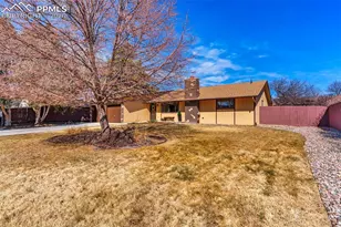 1365 Fairview Ave, Canon City, CO 81212 - Photo 3