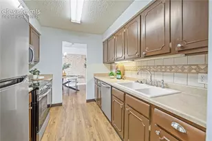 411 Lakewood Circle, Colorado Springs, CO 80910 - Photo 13