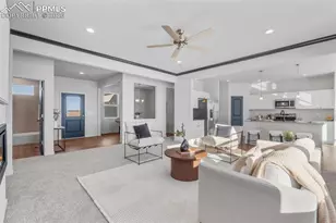 1438 N Moonbeam Dr, Pueblo, CO 81007 - Photo 9