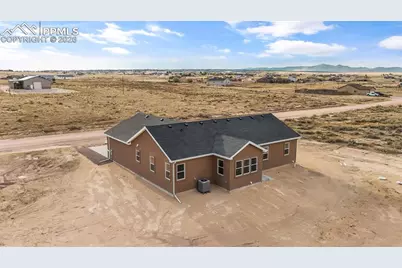 1438 N Moonbeam Drive, Pueblo, CO 81007 - Photo 43
