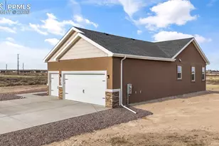 1438 N Moonbeam Dr, Pueblo, CO 81007 - Photo 39