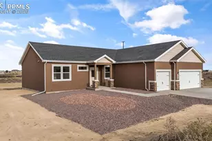 1438 N Moonbeam Dr, Pueblo, CO 81007 - Photo 37