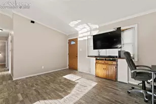 2937 Banjo Dr, Colorado Springs, CO 80918 - Photo 3