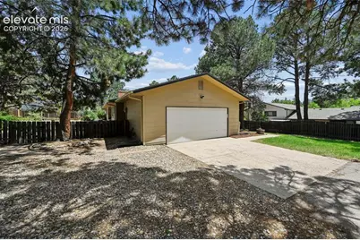650 Allegheny Drive, Colorado Springs, CO 80919 - Photo 5