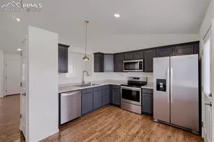 4019 Roan Dr, Colorado Springs, CO 80922 - Photo 15