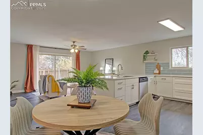 613 Zion Drive, Colorado Springs, CO 80910 - Photo 5