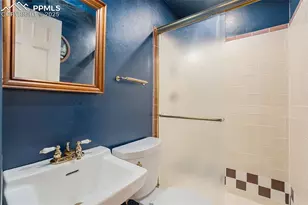 419 Chamberlin Pl, Colorado Springs, CO 80906 - Photo 17