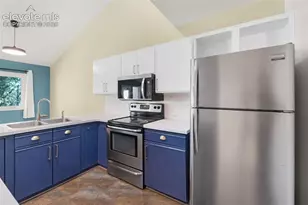 592 Observatory Dr, Colorado Springs, CO 80904 - Photo 11