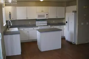 4379 Gunbarrel Dr, Colorado Springs, CO 80925 - Photo 15