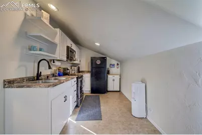 1905 Mesa Road, Colorado Springs, CO 80904 - Photo 39