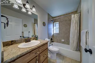 1905 Mesa Rd, Colorado Springs, CO 80904 - Photo 21