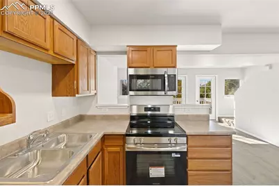 329 E Missouri Avenue, Fountain, CO 80817 - Photo 9