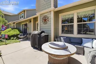 727 Crown Point Dr, Colorado Springs, CO 80906 - Photo 5