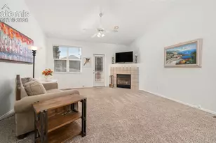 2136 Summerset Dr, Colorado Springs, CO 80920 - Photo 5