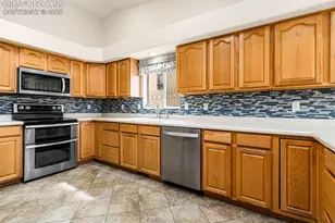 10 Brave Eagle Ct, Pueblo, CO 81001 - Photo 7